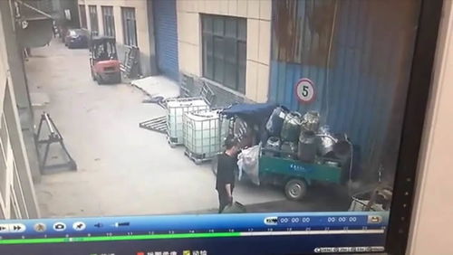 这些废桶不能交给无资质经营者处置 废旧油漆桶是危险废物，擅自加工处理后果很严重